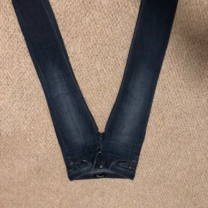 Express skinny, low rise, regular fit jeans